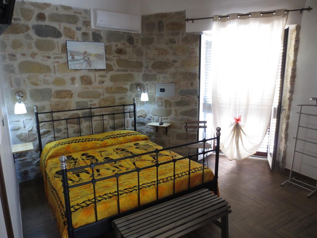 Bed and Breakfast Aurora Bed&Breakfast Santo Stefano di Camastra Zimmer foto